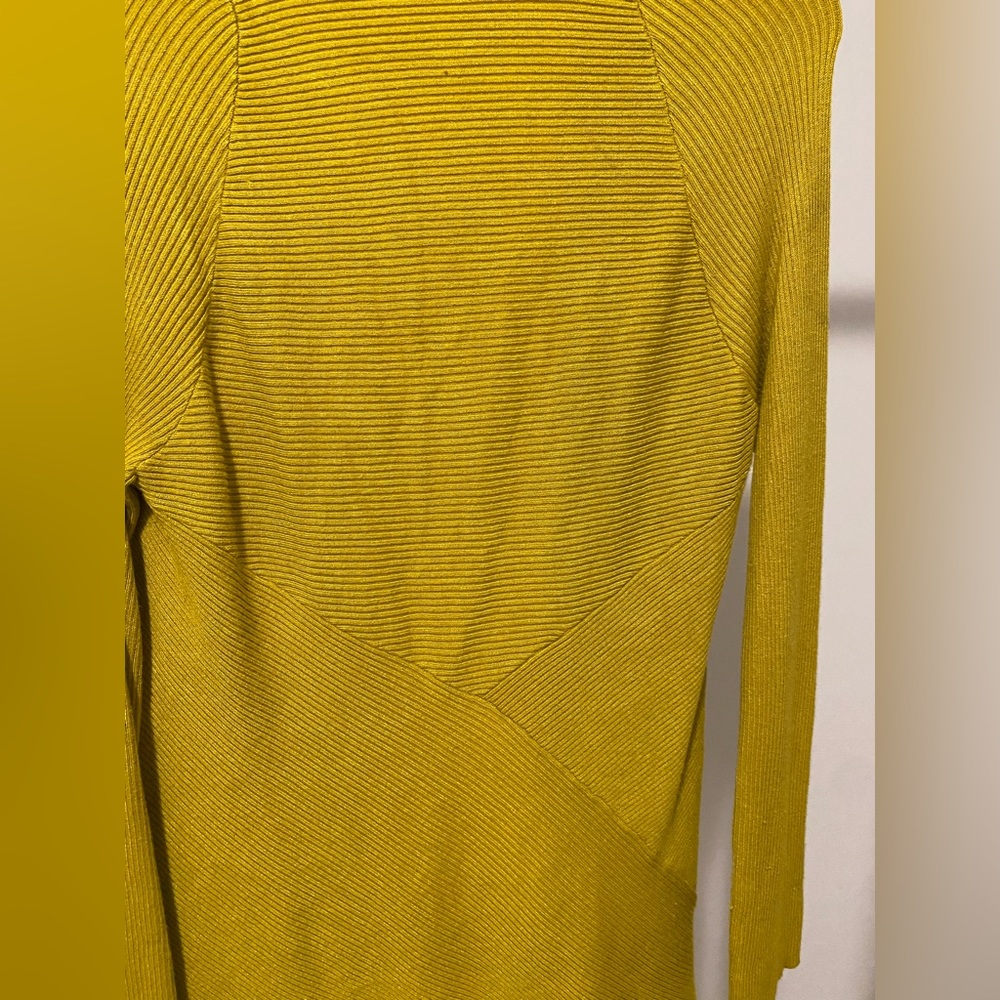 Chartreuse Cardigan - Picture 5 of 7